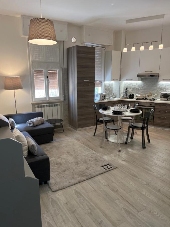 Appartamento Casa Pepi Pesaro Esterno foto